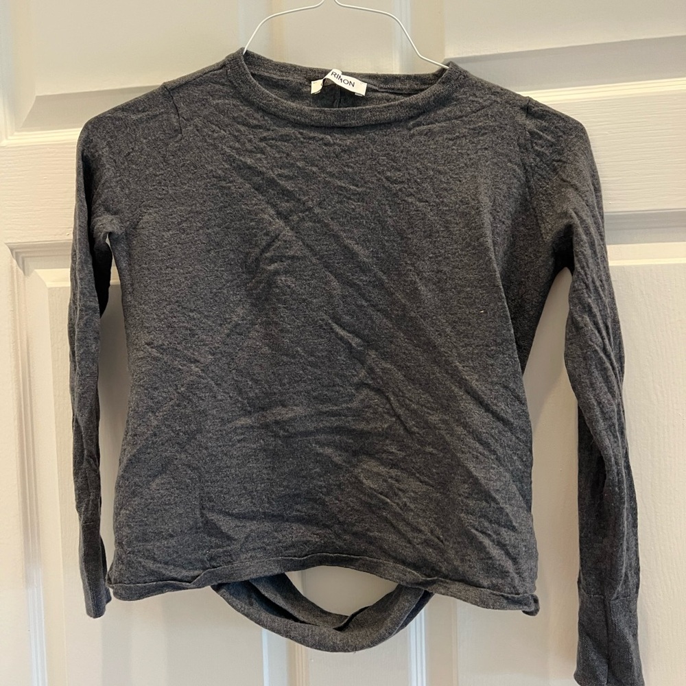 Gat Rimon gray sweater.